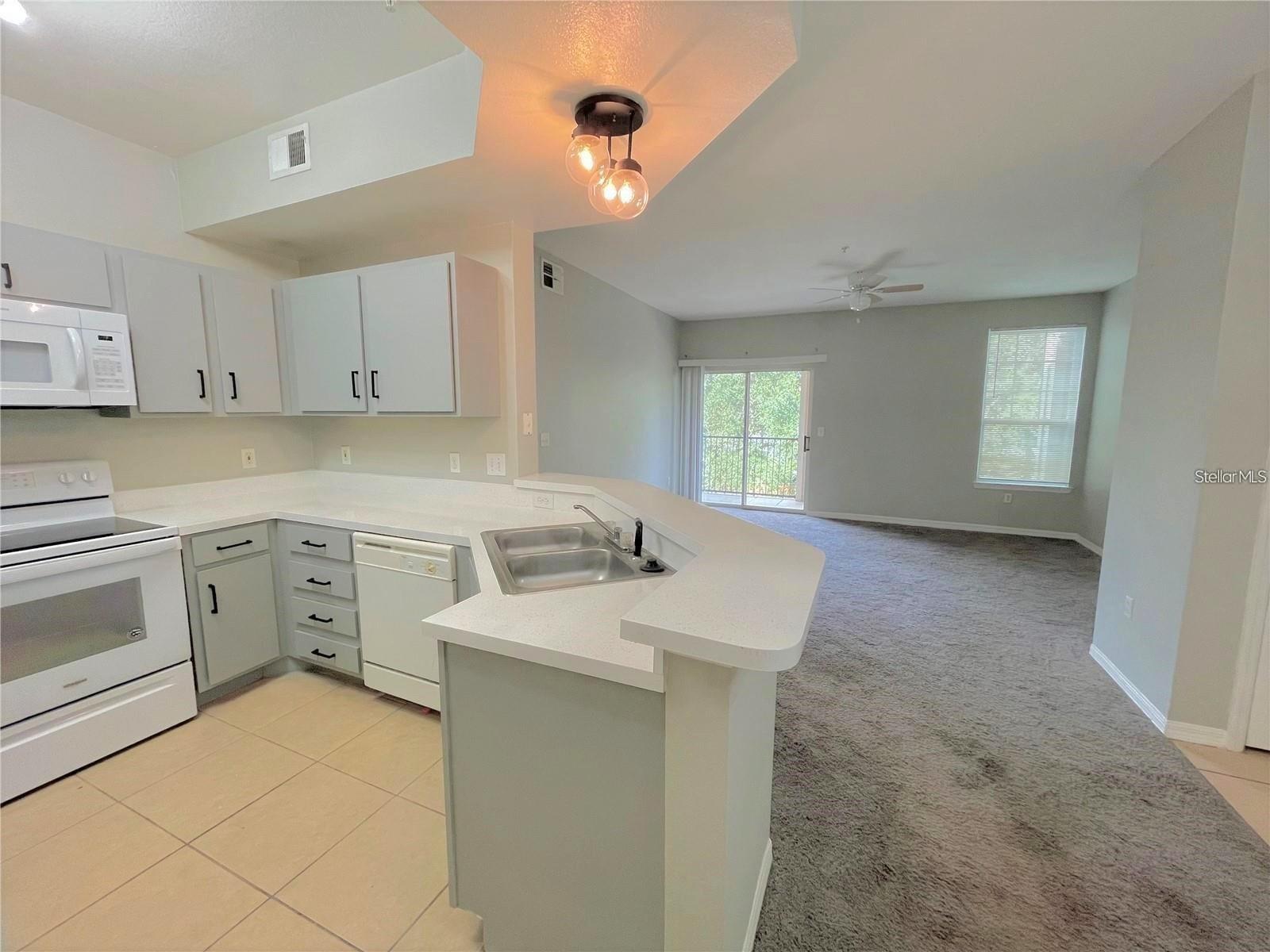 2015 Erving Cir #304 Property Photo 11