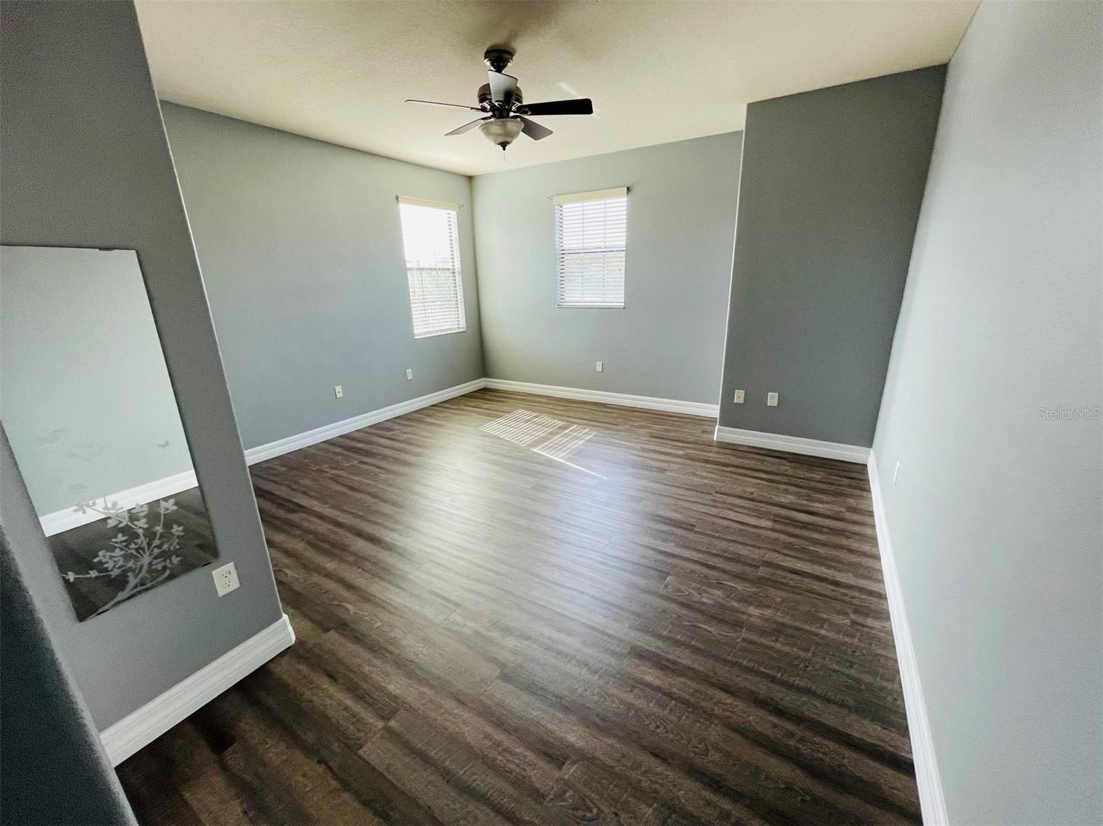 10802 Willow Ridge Loop Property Photo 15