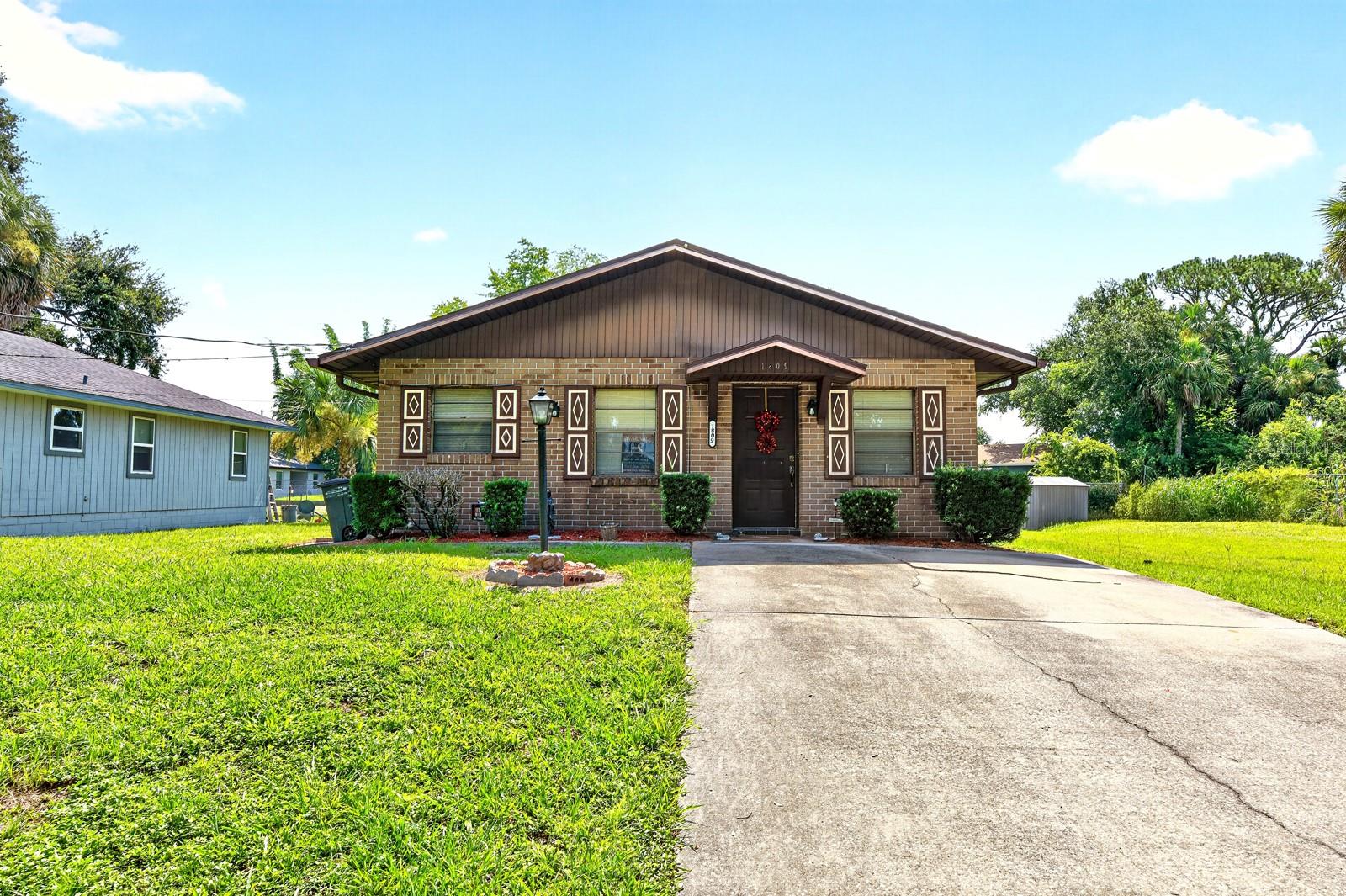 1809 Strickland Ave Property Photo 1