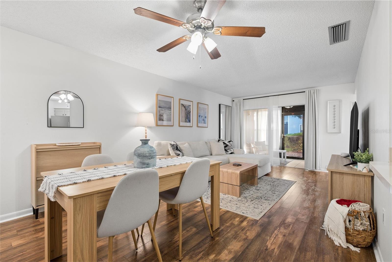 3806 Southpointe Dr #l4 Property Photo 3