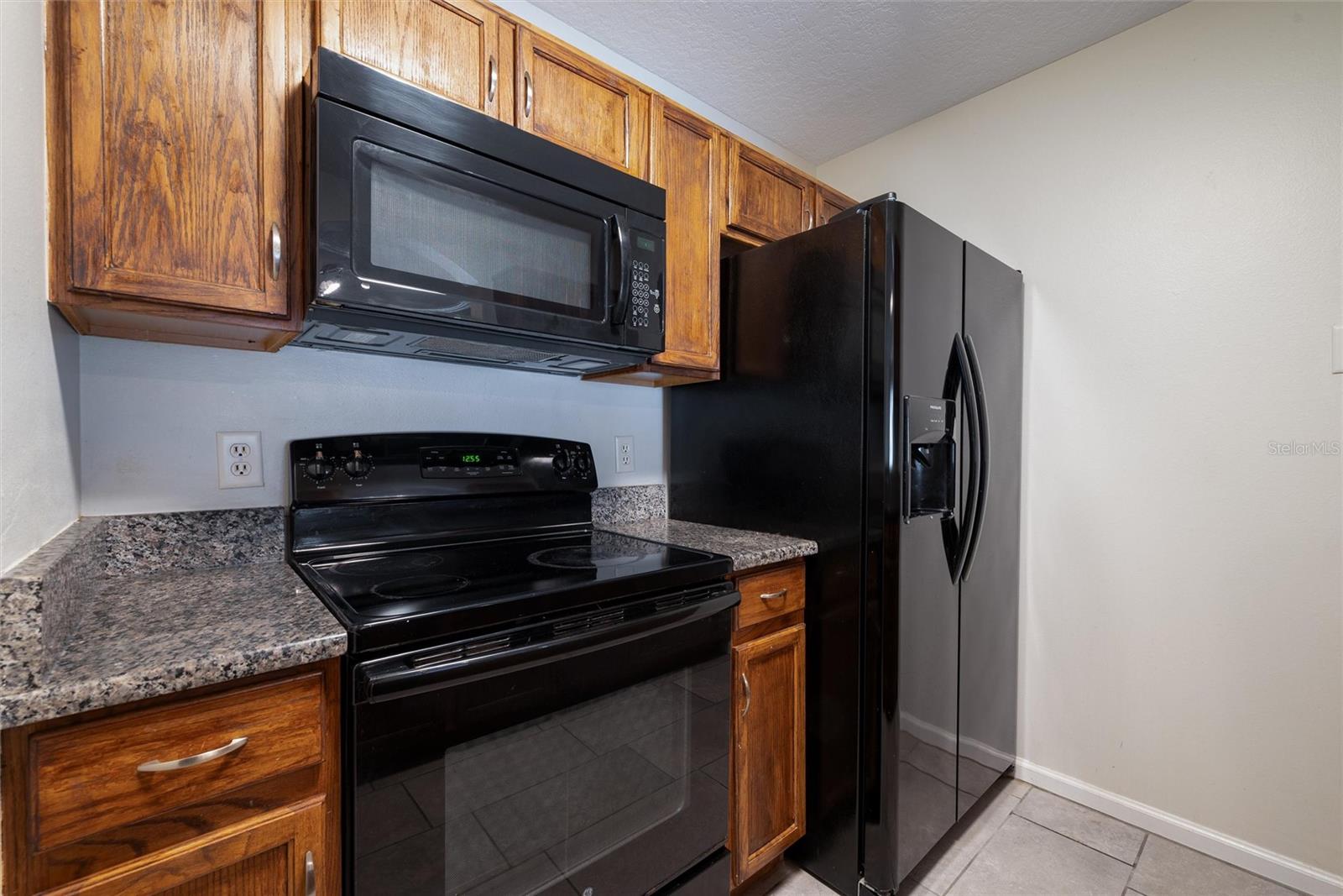 3930 Southpointe Dr #213 Property Photo 9