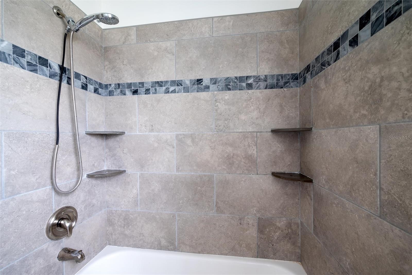 3930 Southpointe Dr #213 Property Photo 22