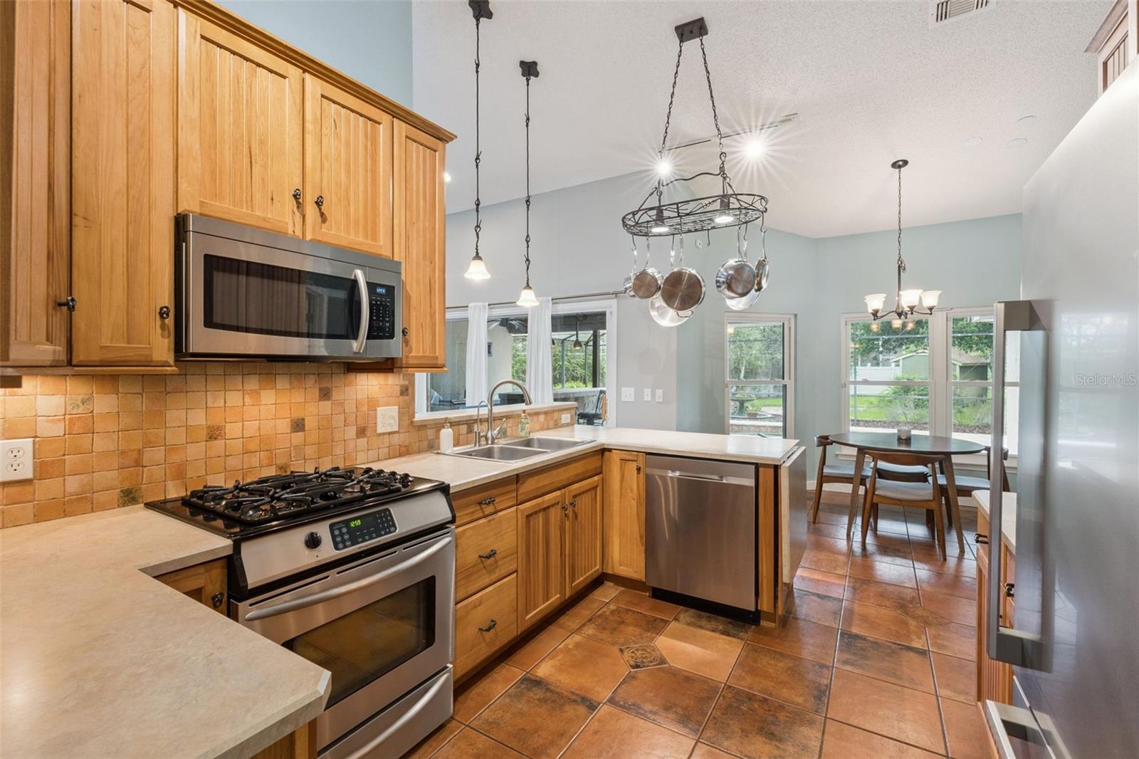 4507 Winderwood Cir Property Photo 11