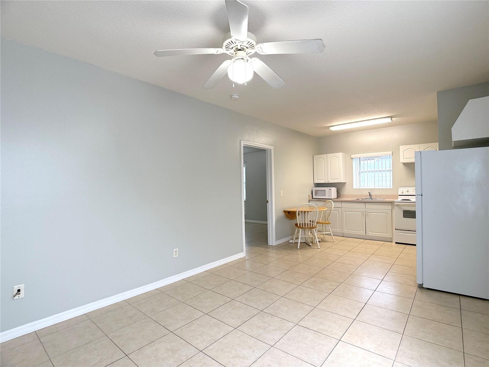 627 Orchid Dr Property Photo 2