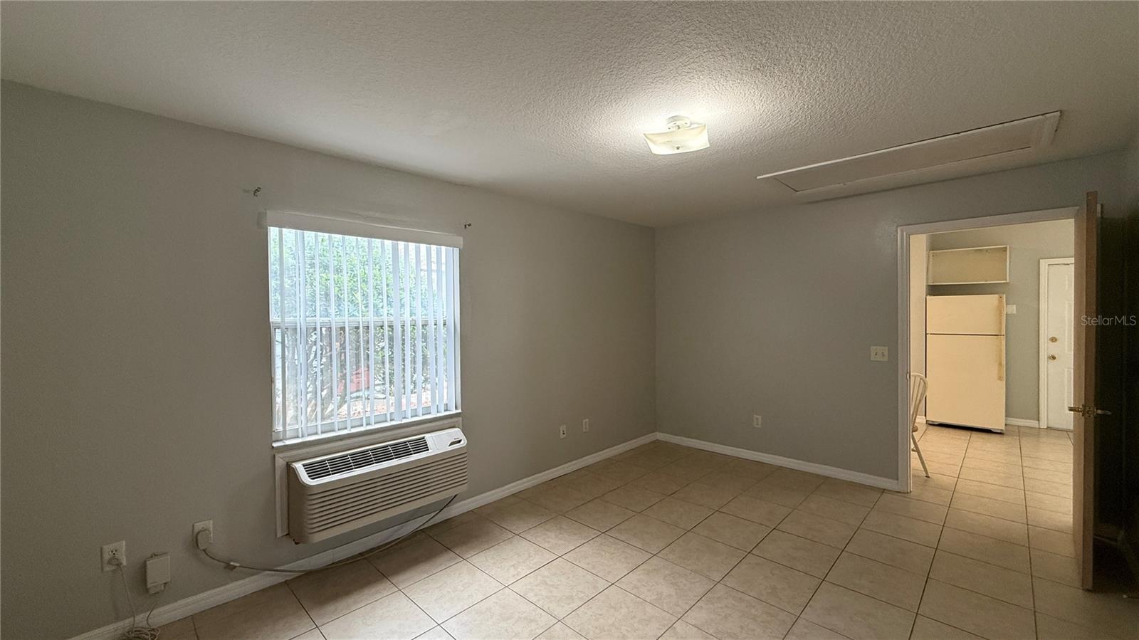 627 Orchid Dr Property Photo 8