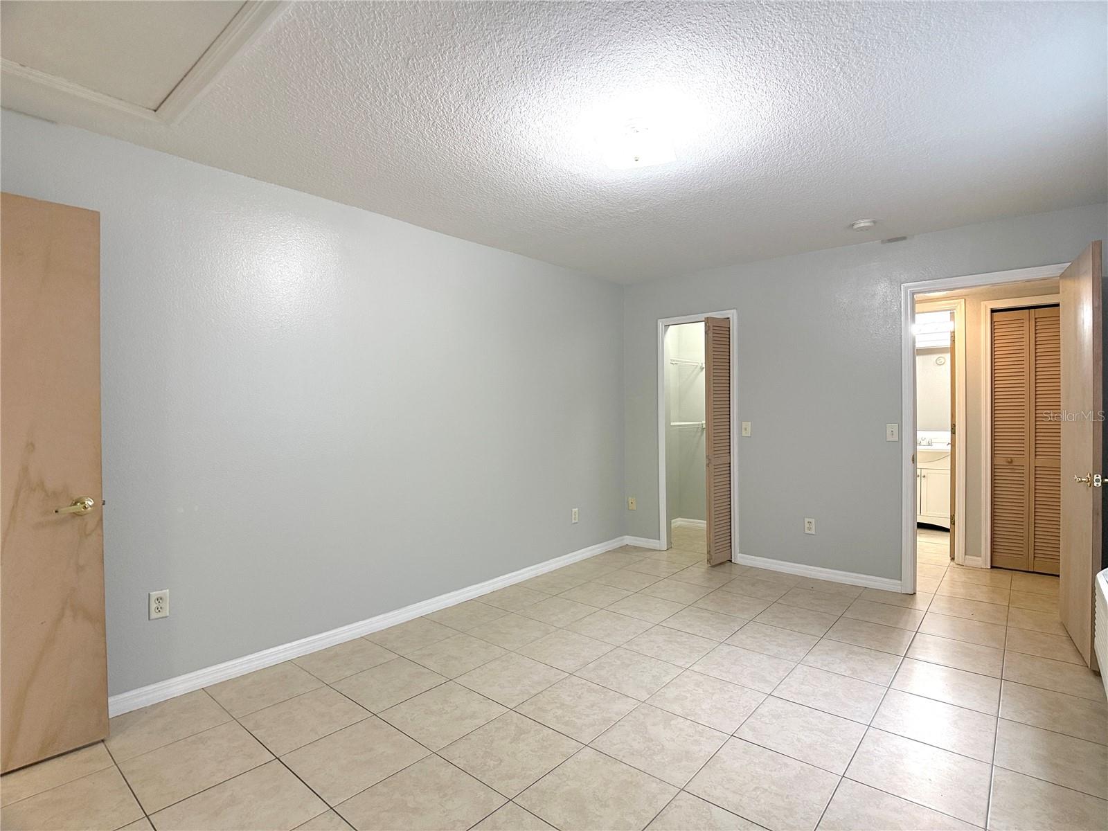 627 Orchid Dr Property Photo 8