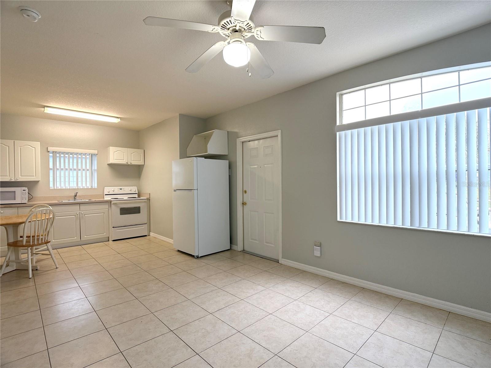 627 Orchid Dr Property Photo 9