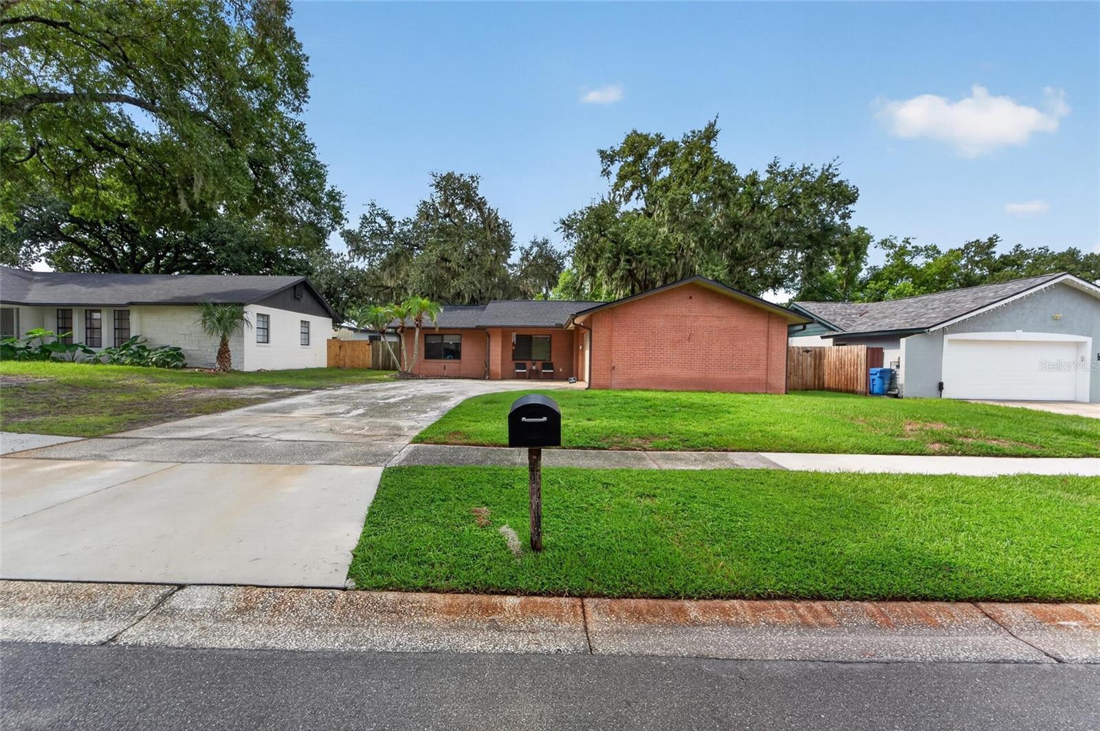 3721 Coppertree Cir Property Photo 2