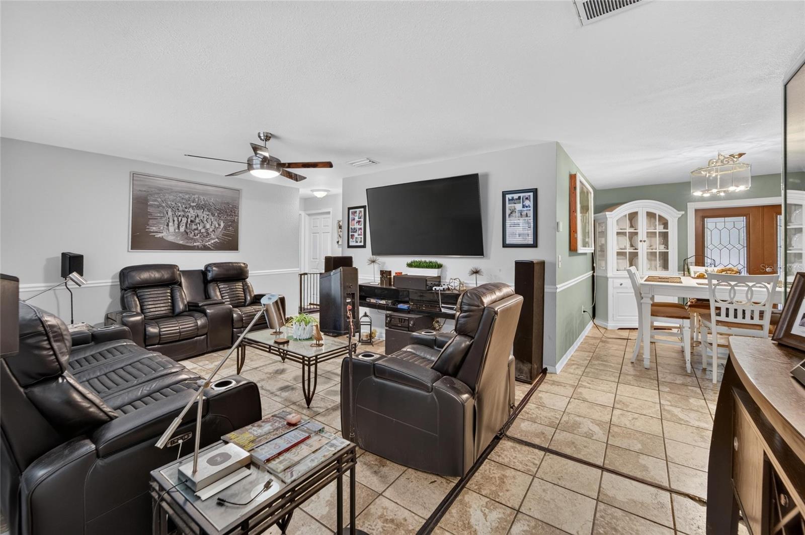 3721 Coppertree Cir Property Photo 5