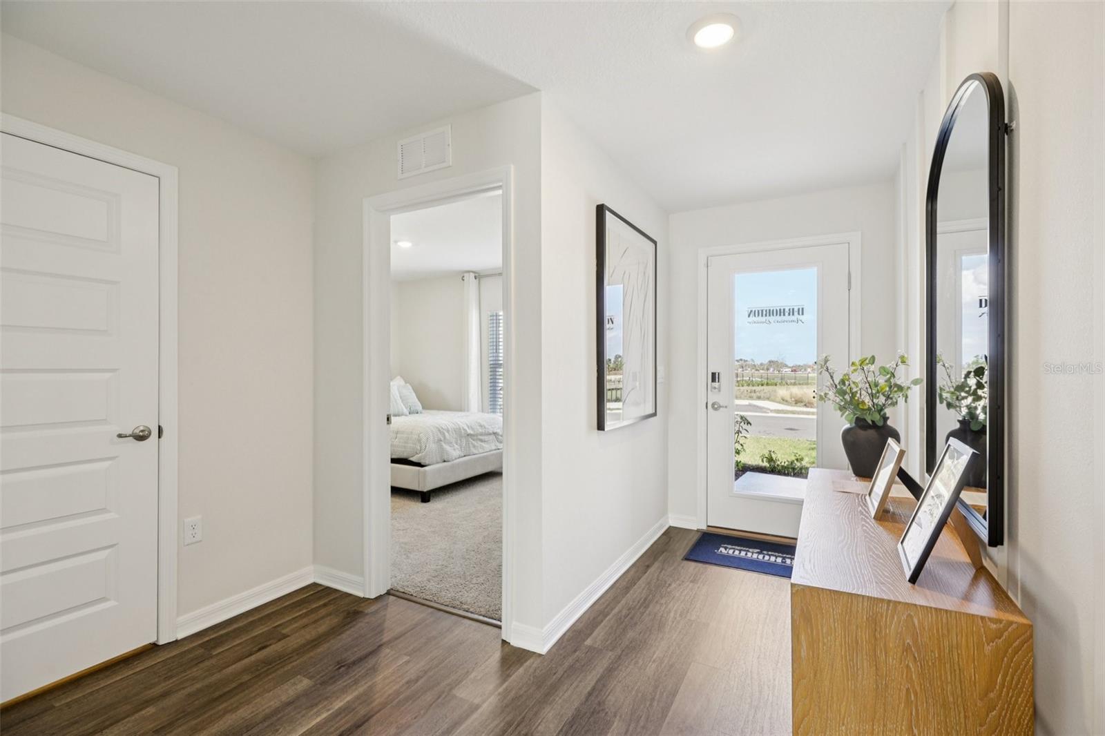 765 Greenway Blvd Property Photo 3