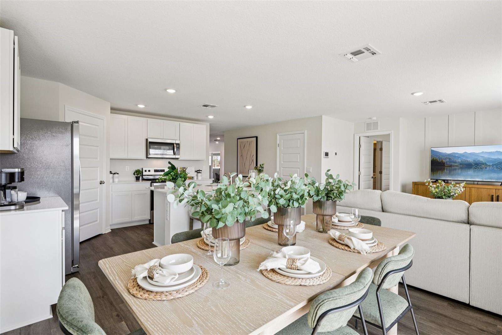 765 Greenway Blvd Property Photo 10