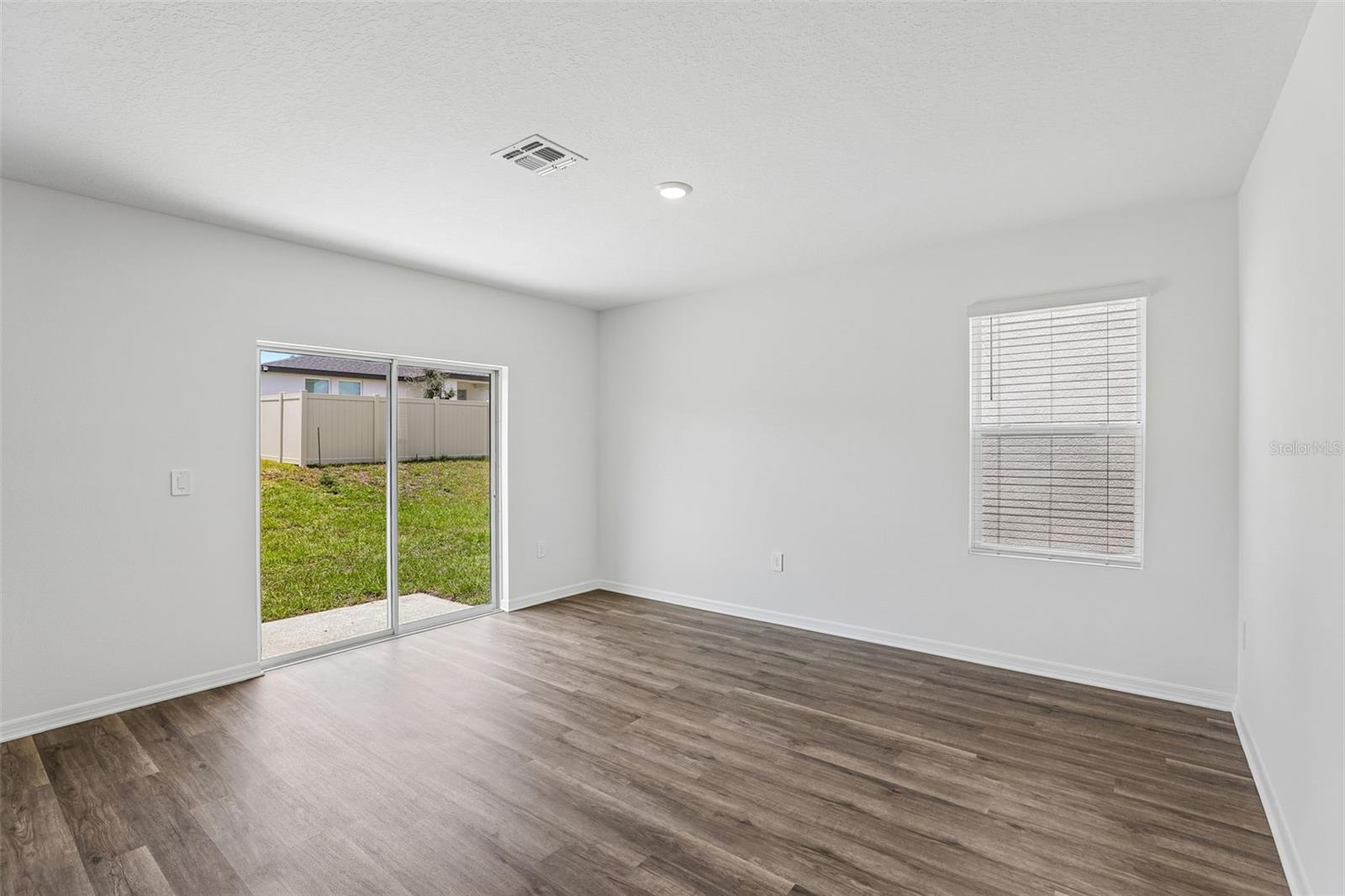 4007 Limeklin Loop Property Photo 4