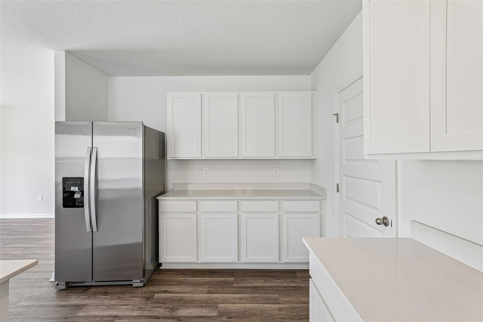 4007 Limeklin Loop Property Photo 10