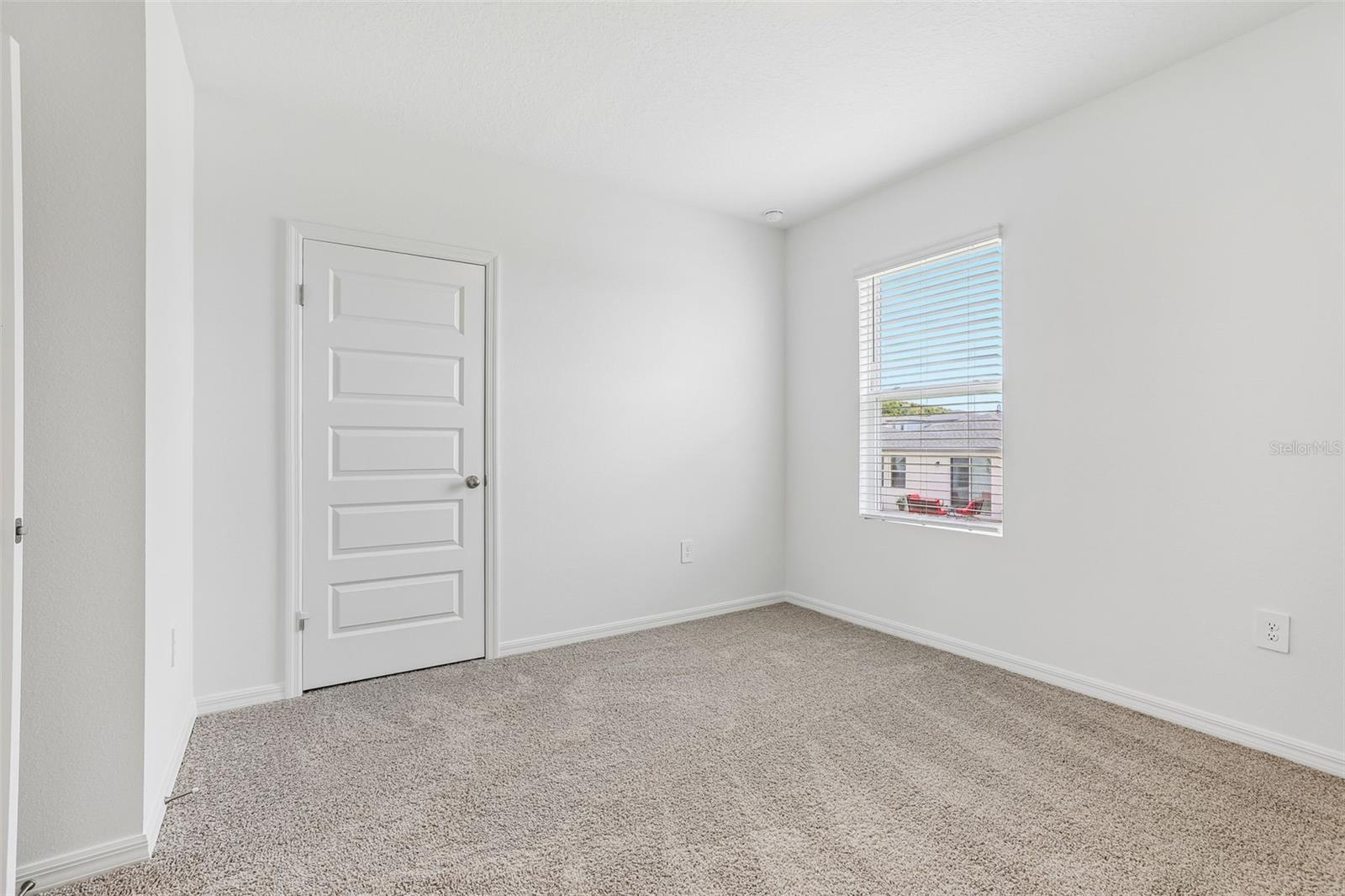 4007 Limeklin Loop Property Photo 14