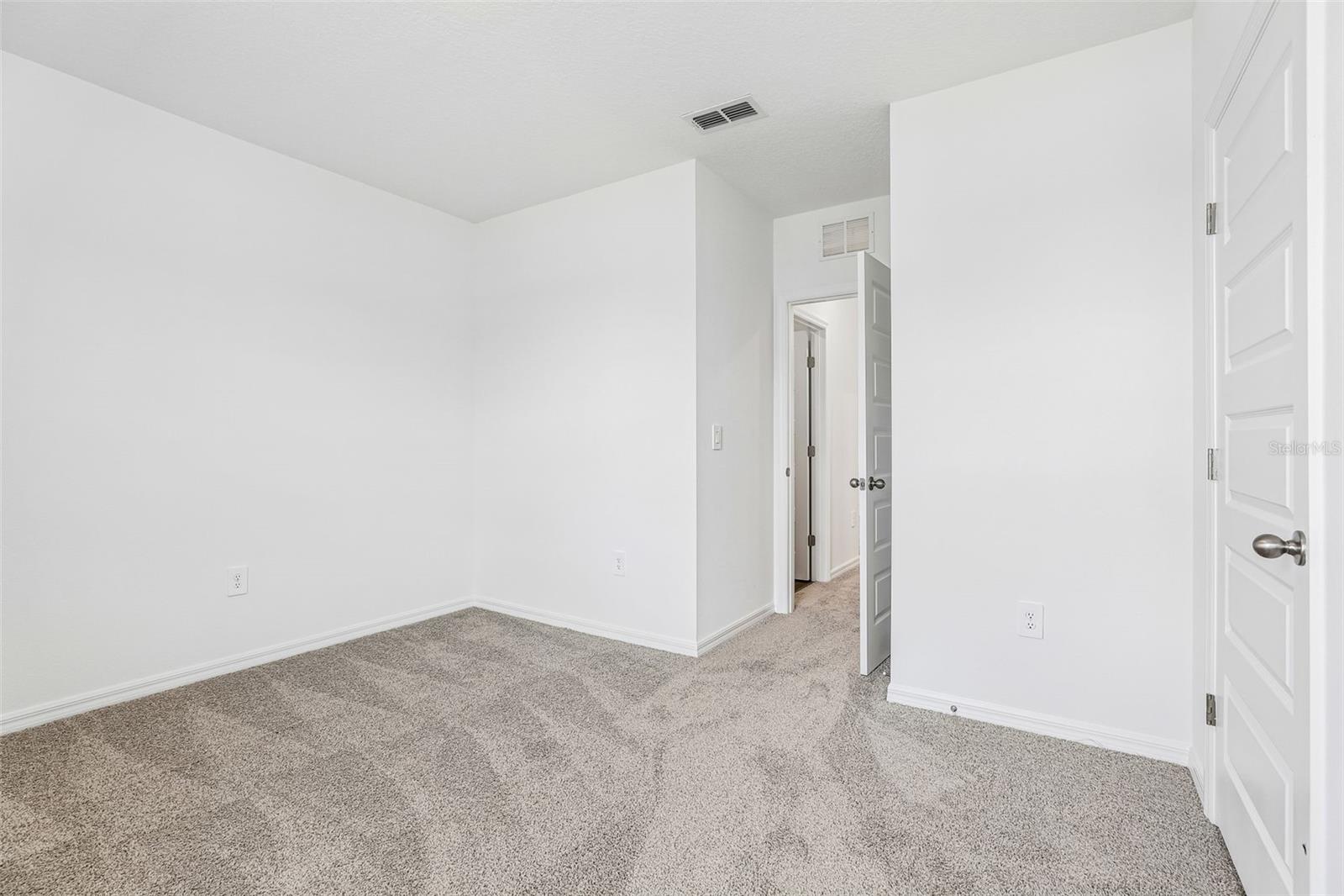 4007 Limeklin Loop Property Photo 15