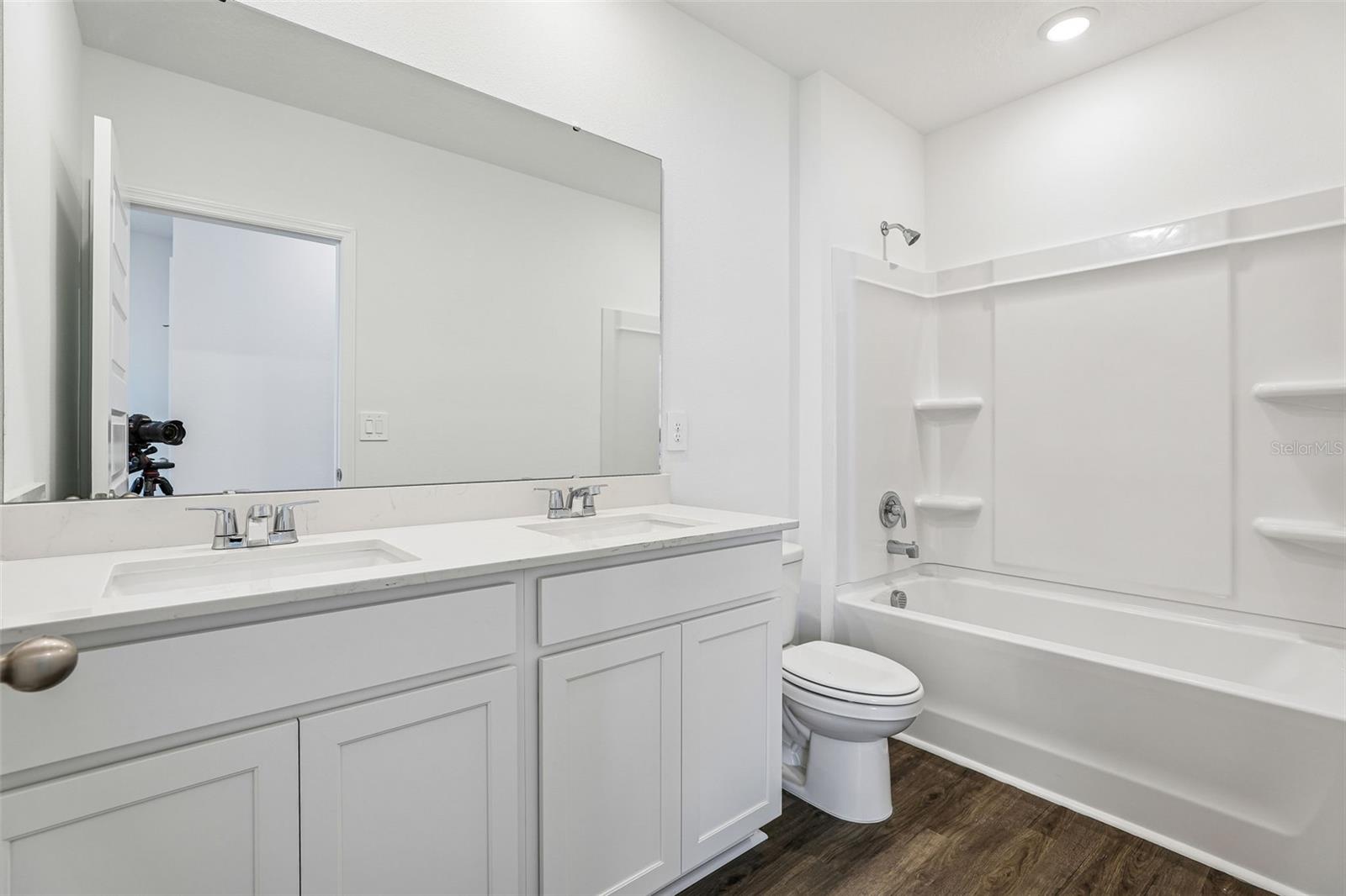 4007 Limeklin Loop Property Photo 16