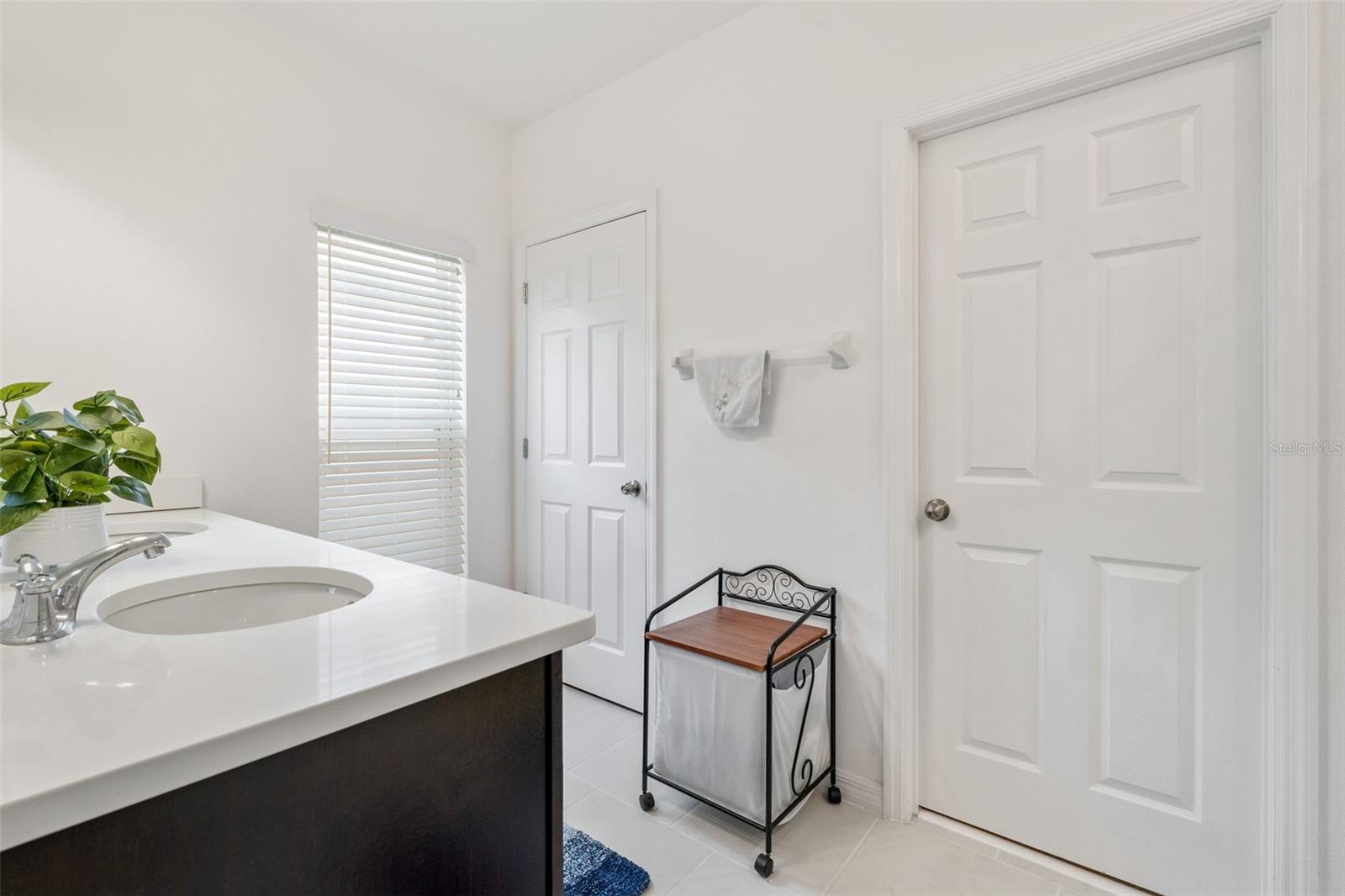 1055 Chase Austin Way Property Photo 11