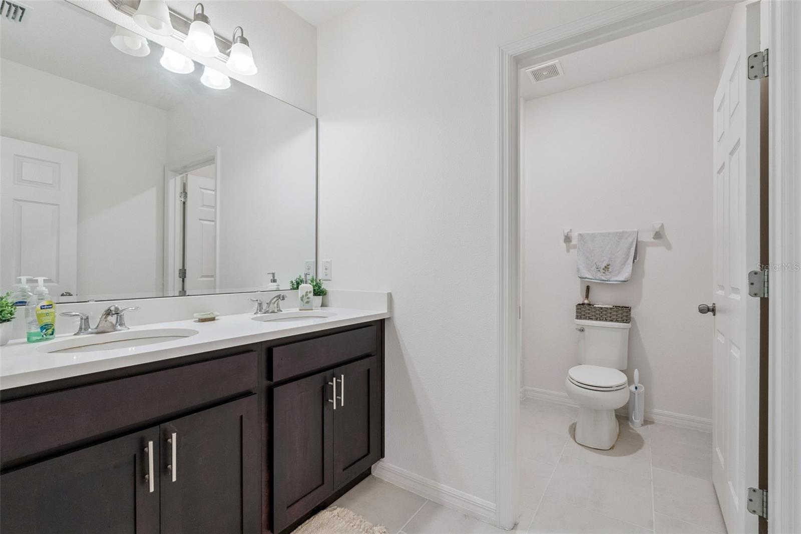 1055 Chase Austin Way Property Photo 16