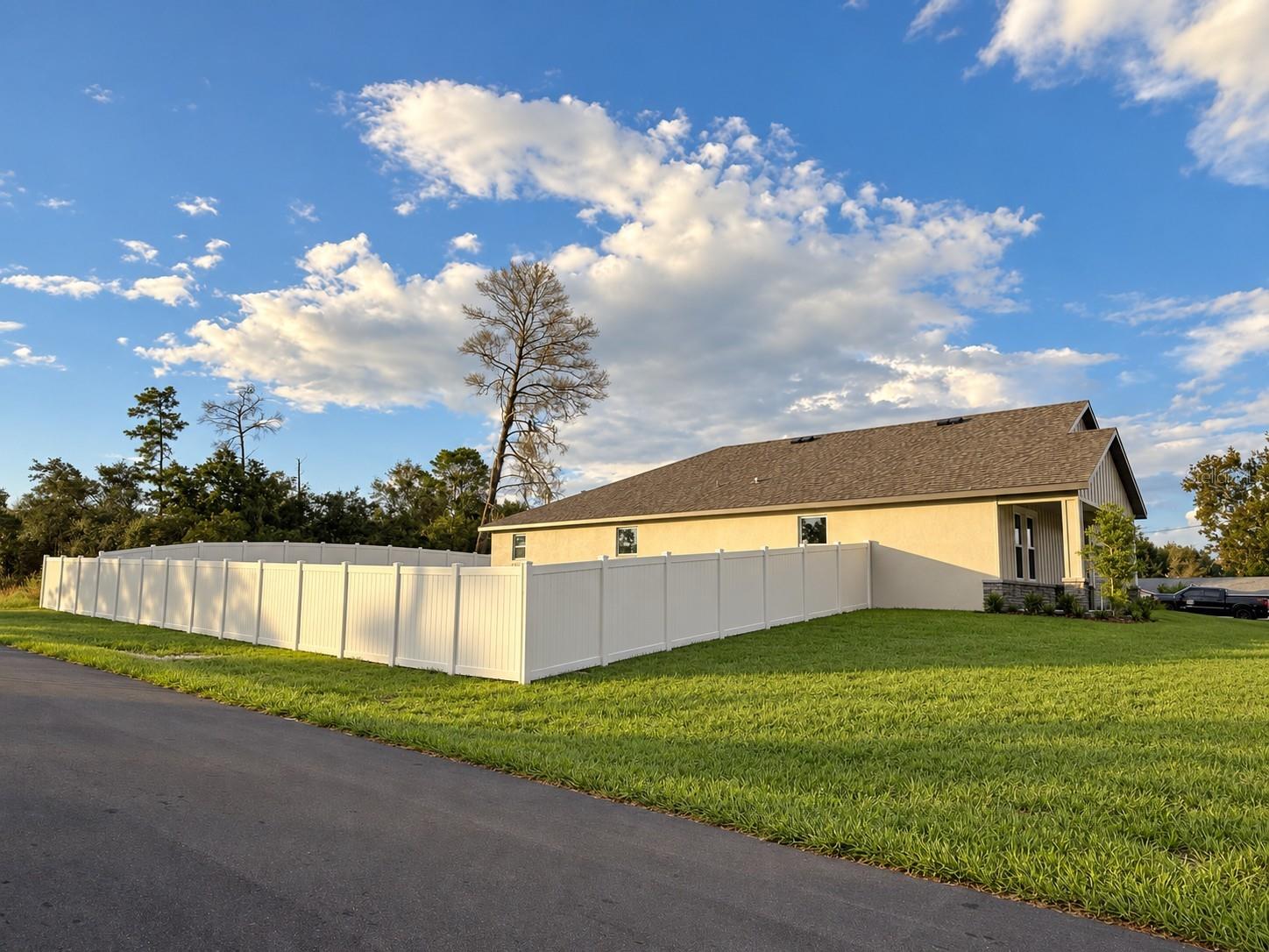 10153 Lynnhaven Rd Property Photo 4