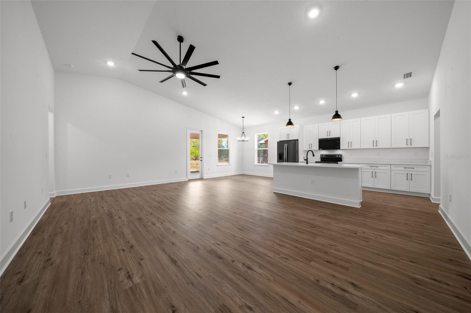 10153 Lynnhaven Rd Property Photo 10