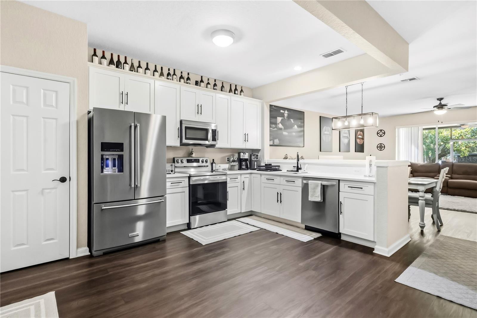 6480 Ranelagh Dr #106 Property Photo 5