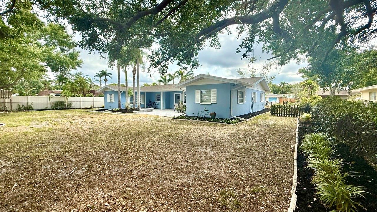 716 50th Street Ct W Property Photo 2