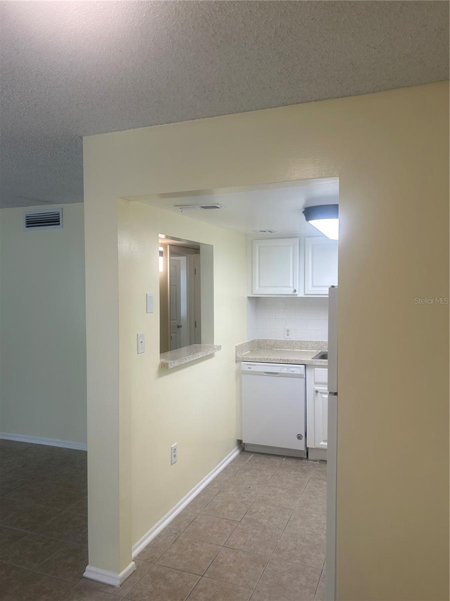 2513 N Alafaya Trl #21 Property Photo 7