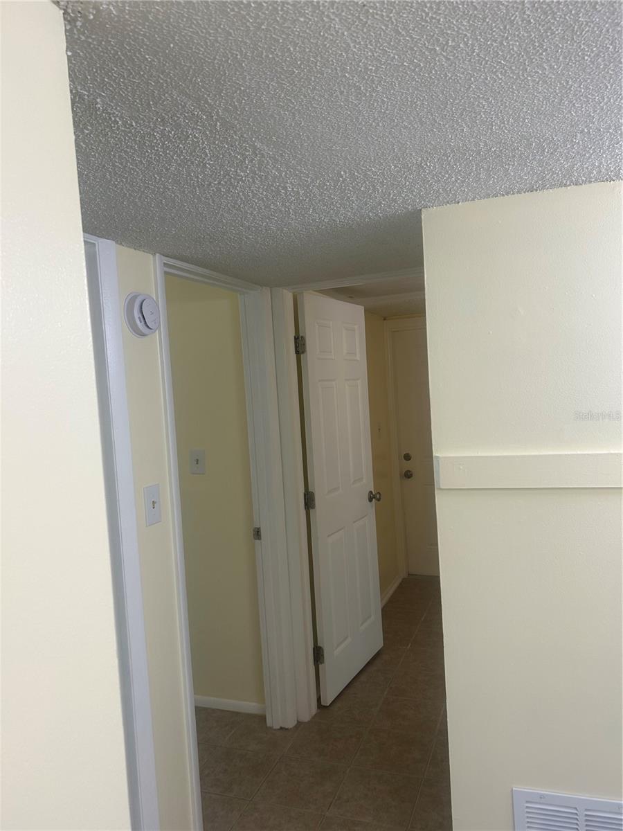 2513 N Alafaya Trl #21 Property Photo 10