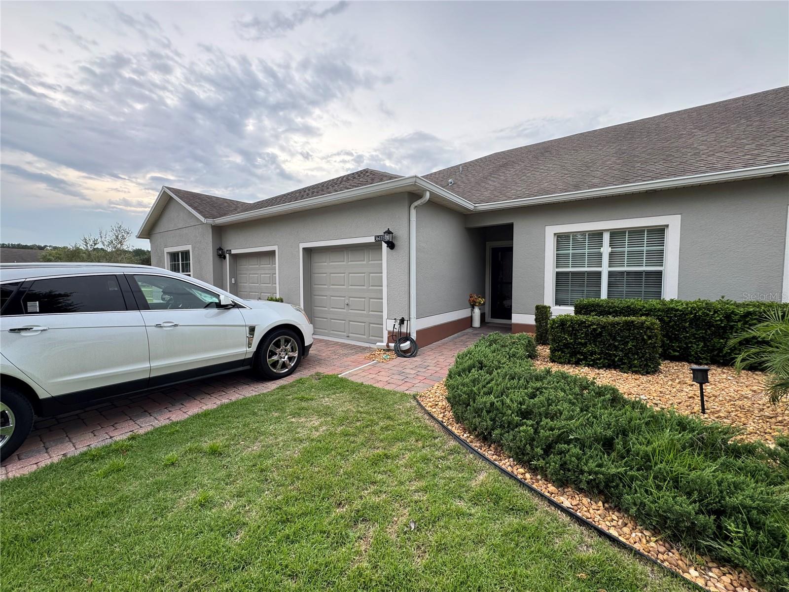 3641 SOLANA CIR #B Property Photo 1