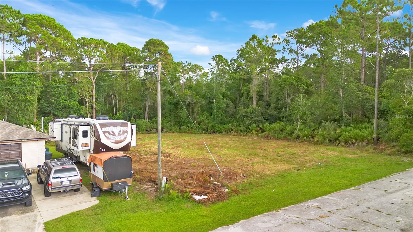 3198 Snow Dr Property Photo 3