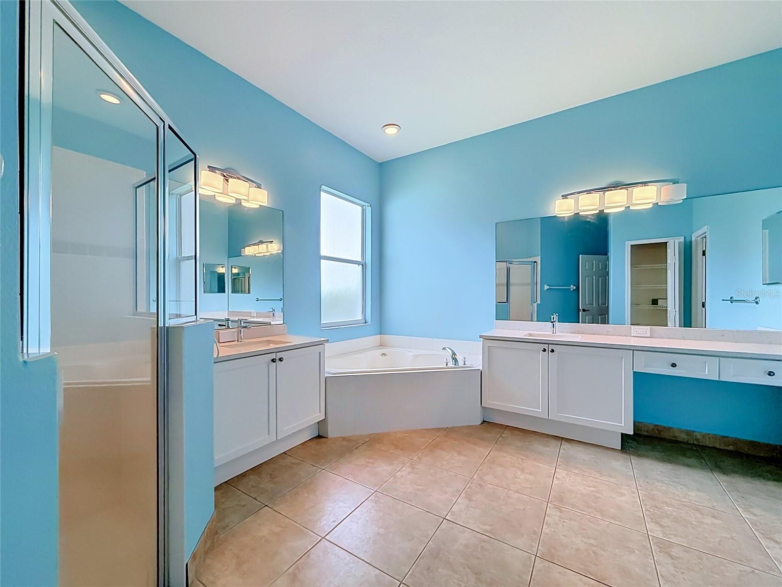 2947 Majestic Isle Dr Property Photo 25