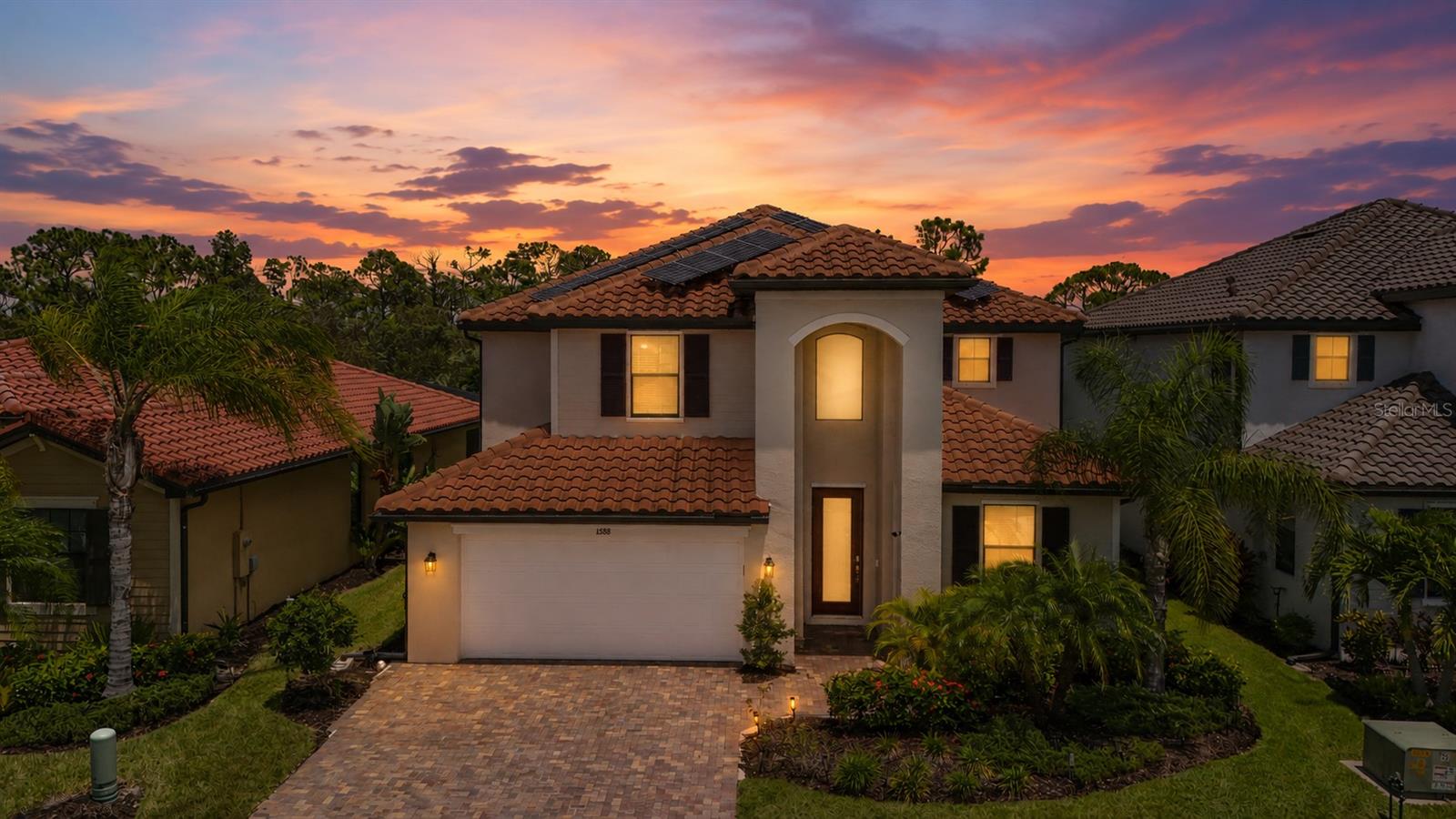 1588 VIZCAYA LN