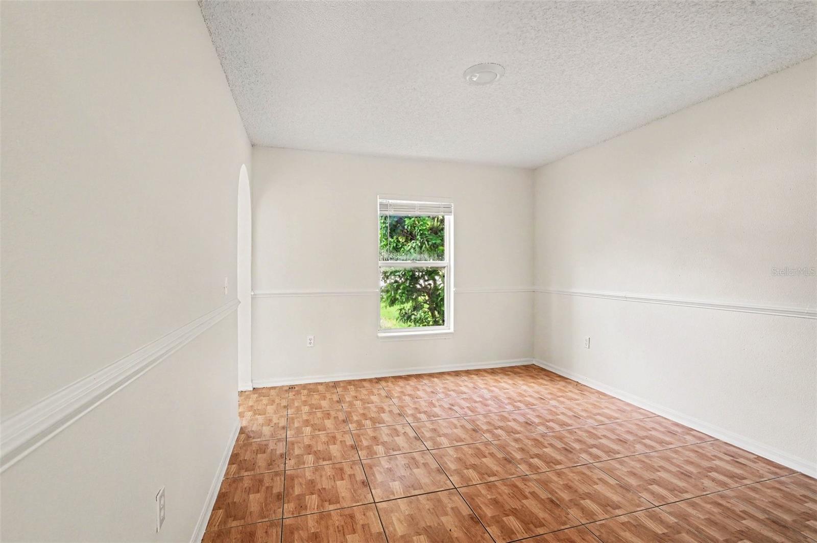 1093 Amanda Kay Cir Property Photo 6