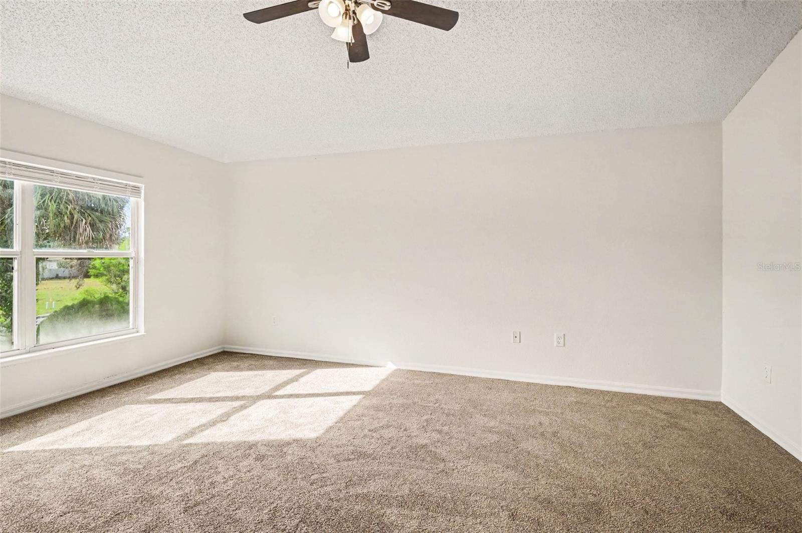 1093 Amanda Kay Cir Property Photo 14