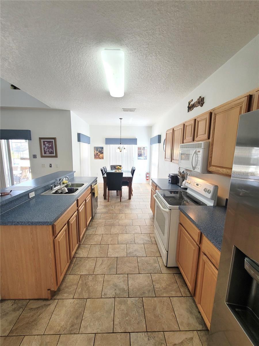 183 Highgate Park Blvd Property Photo 7
