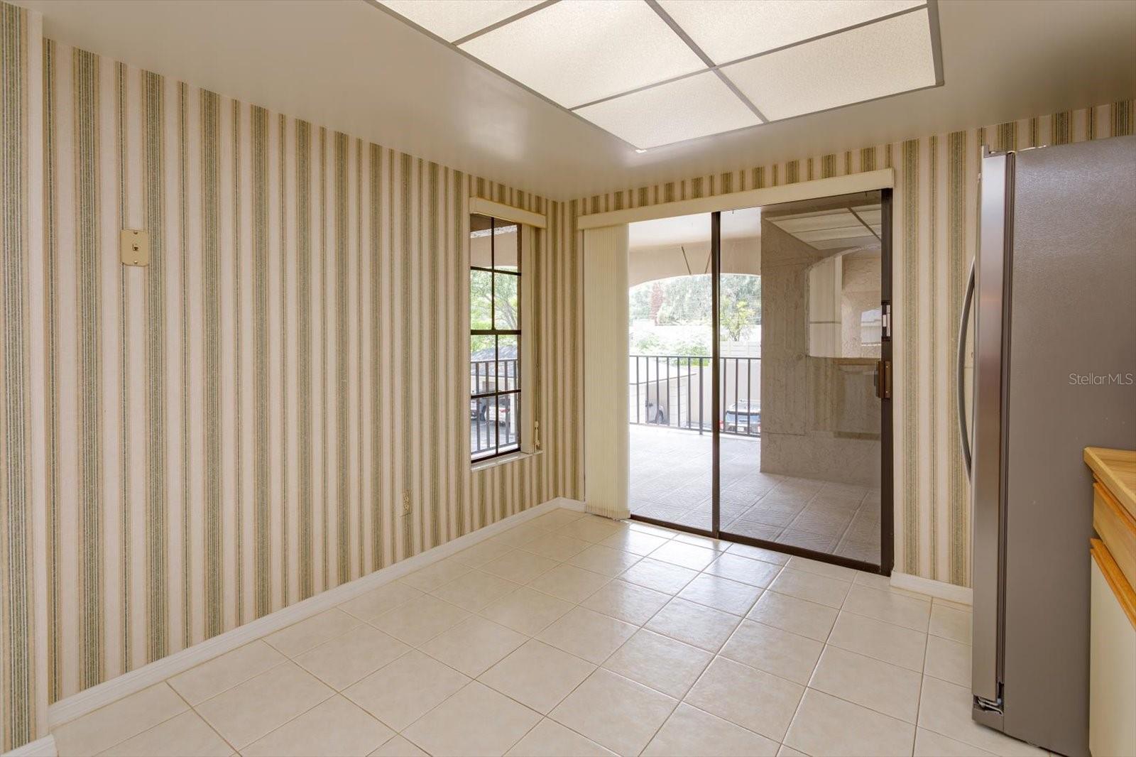 1055 Kensington Park Dr #711 Property Photo 7