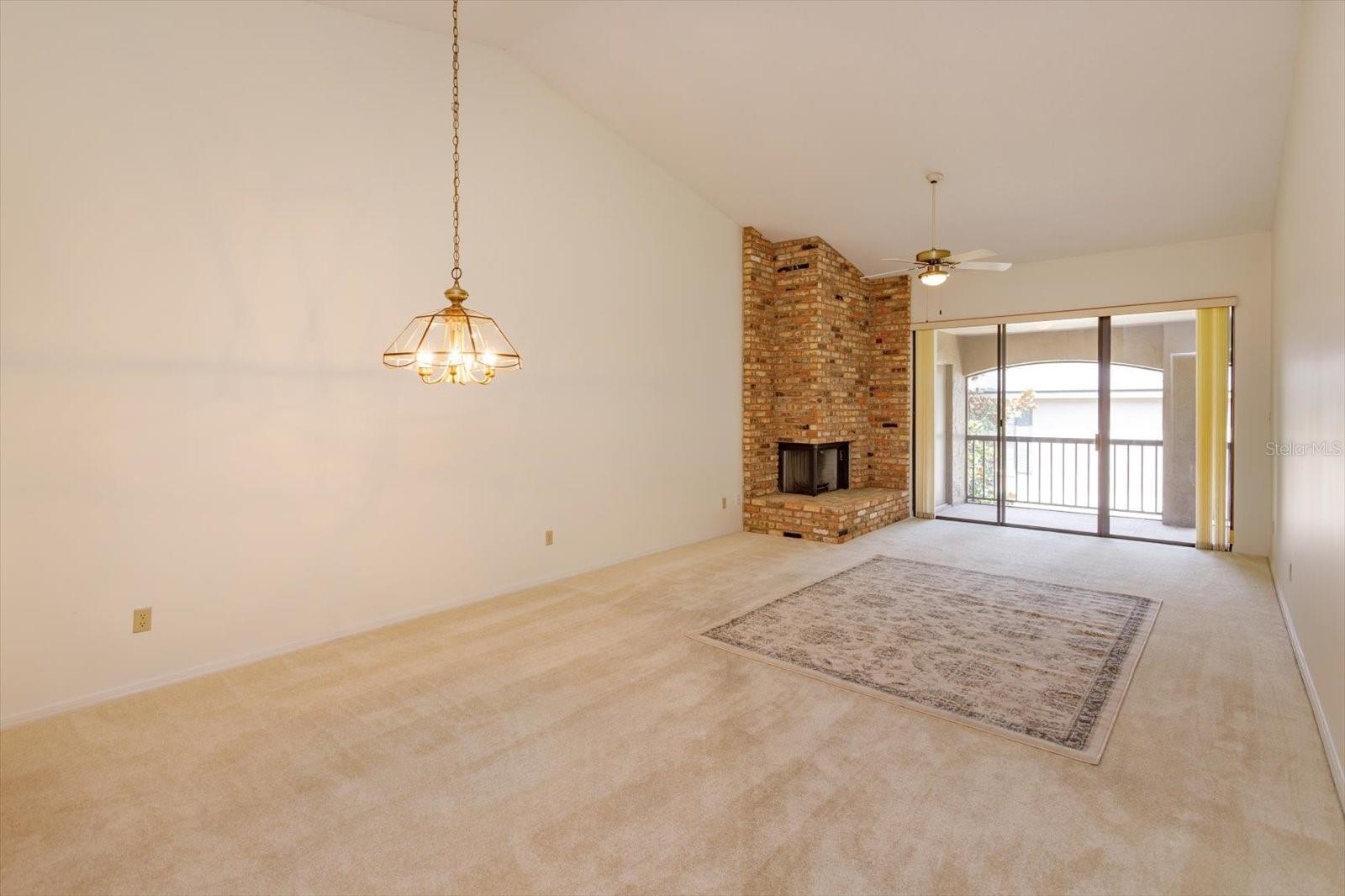1055 Kensington Park Dr #711 Property Photo 10