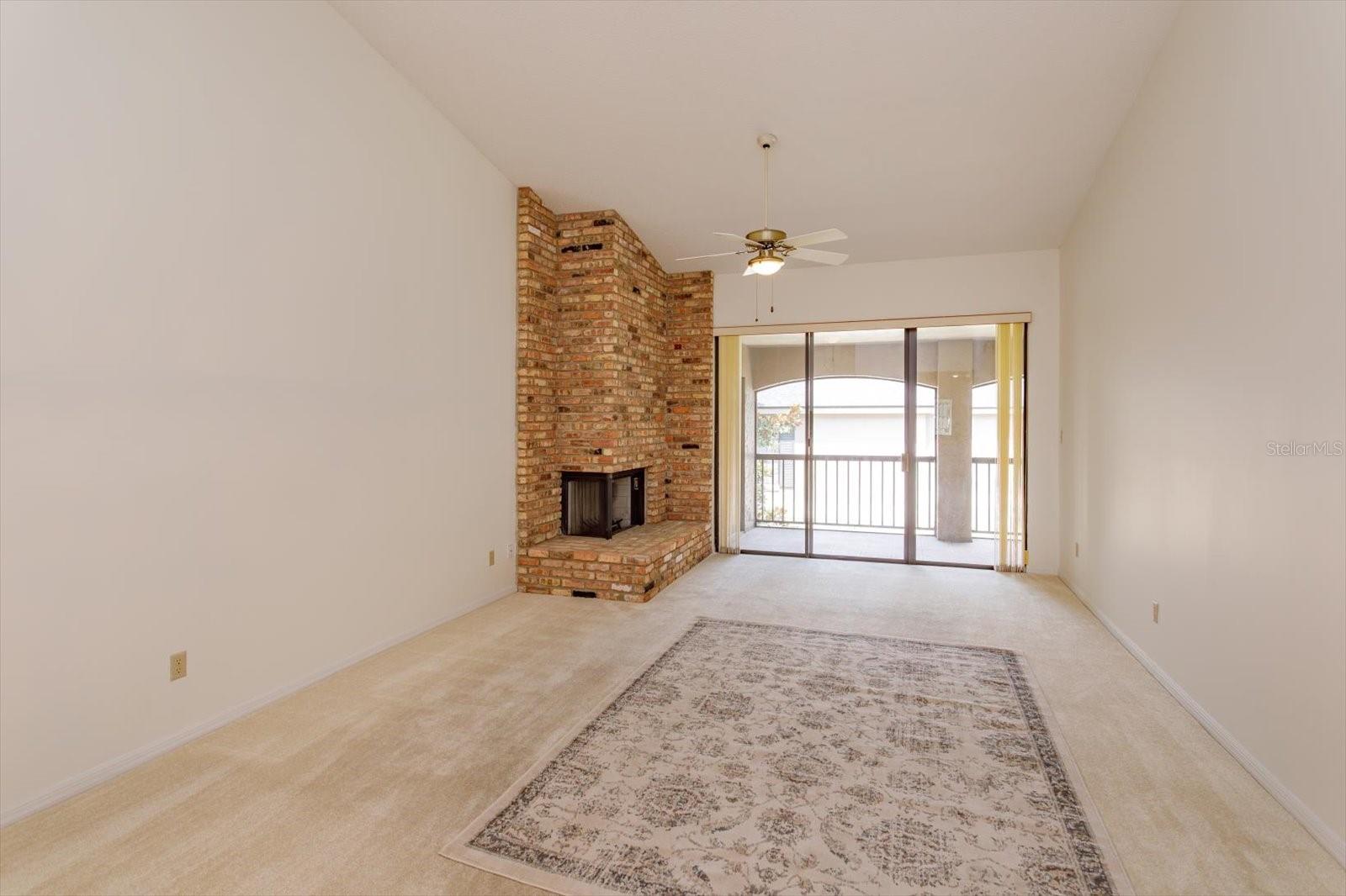 1055 Kensington Park Dr #711 Property Photo 11