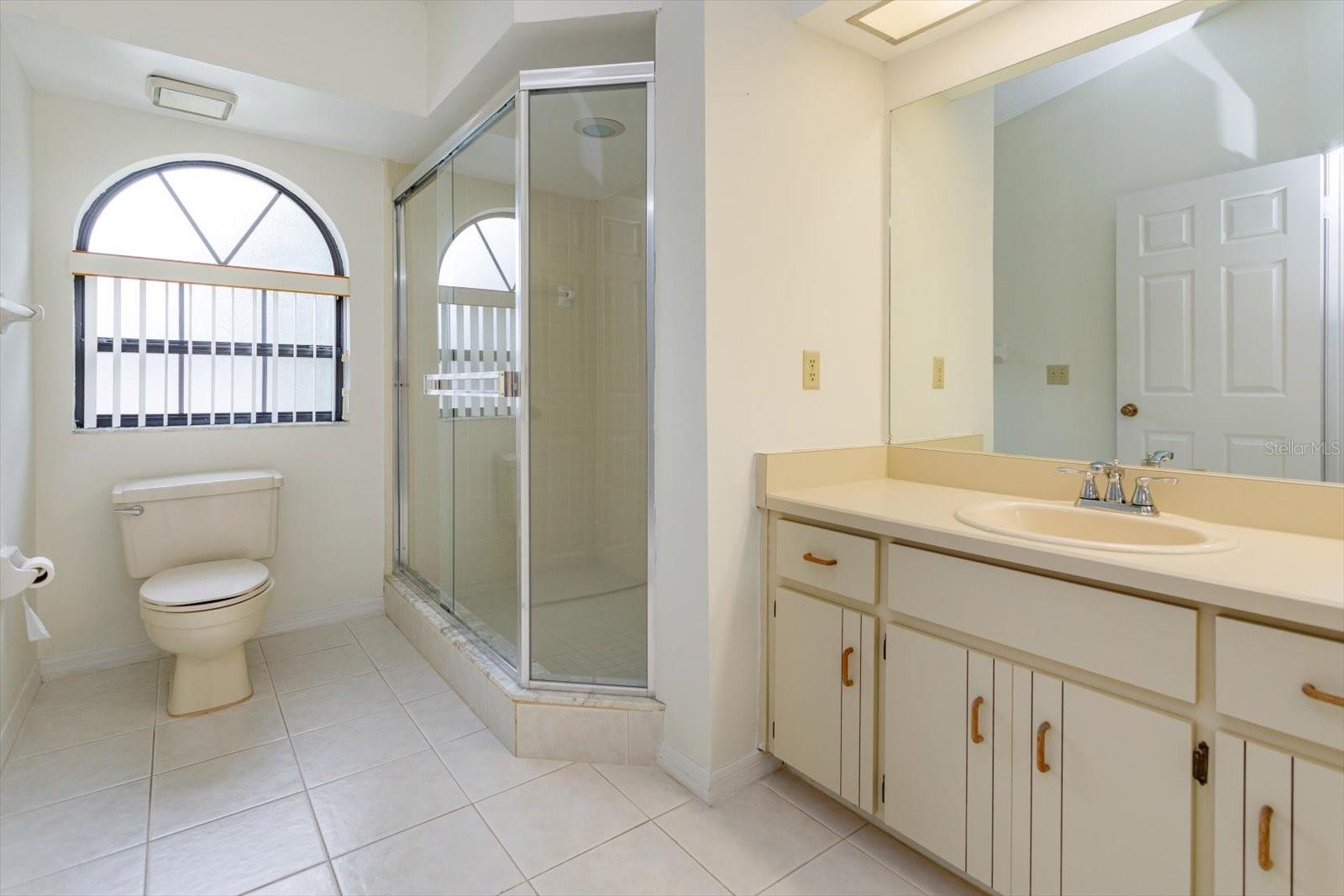 1055 Kensington Park Dr #711 Property Photo 14