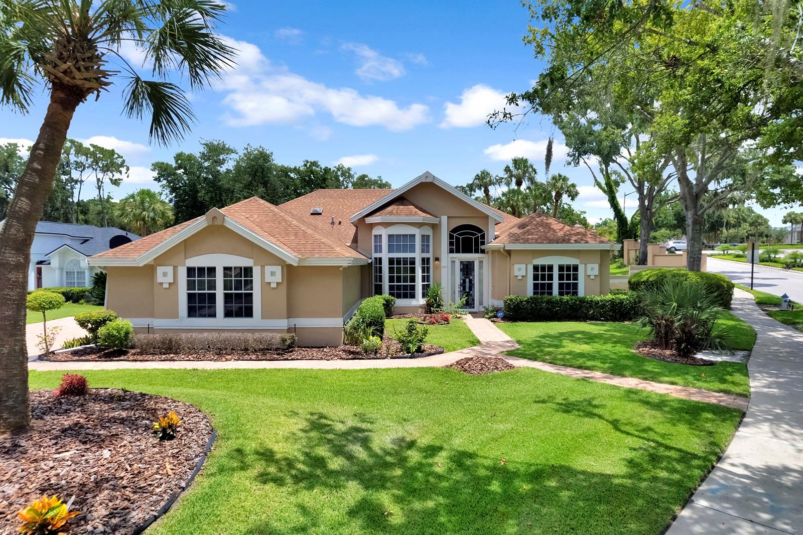 6501 Fairway Cove Dr Property Photo 1