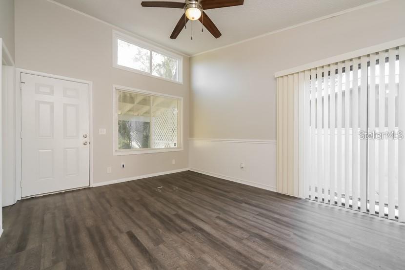 559 Martin Place Blvd Property Photo 3