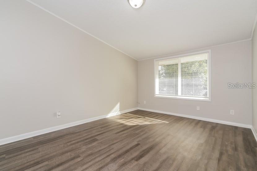 559 Martin Place Blvd Property Photo 8