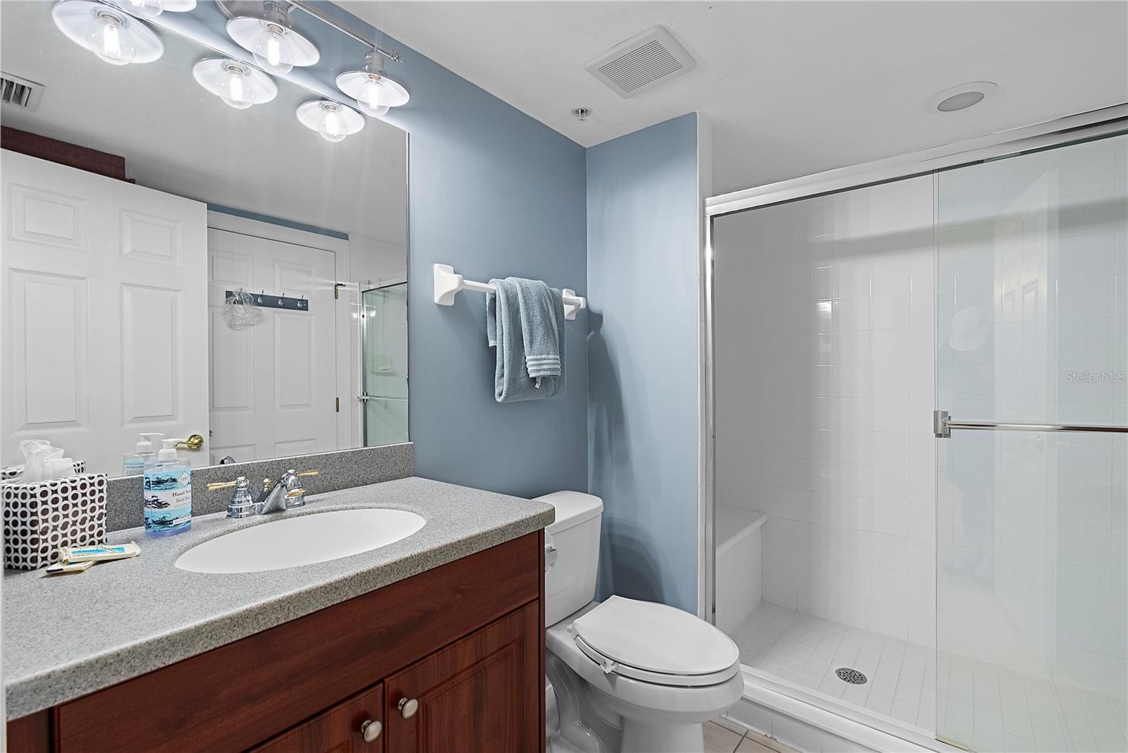 3315 S Atlantic Ave #1806 Property Photo 13