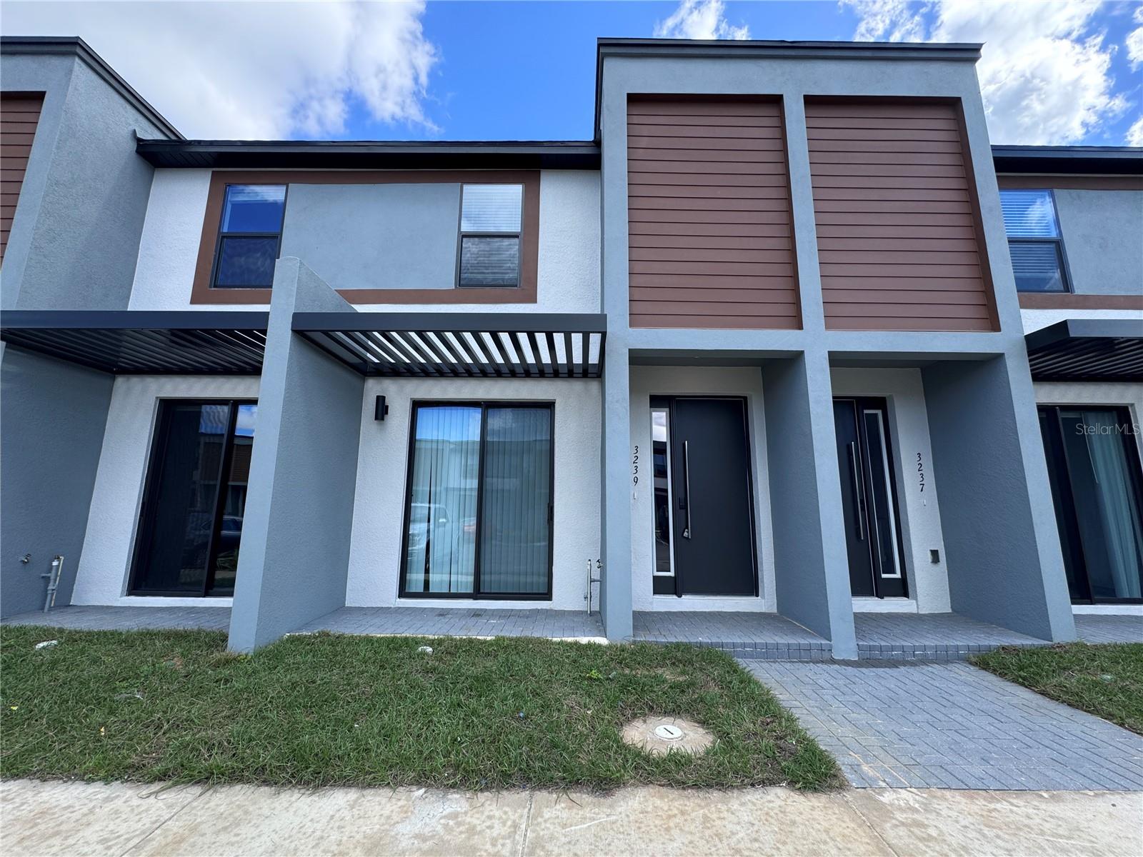 3239 Sustainable Way Property Photo 1