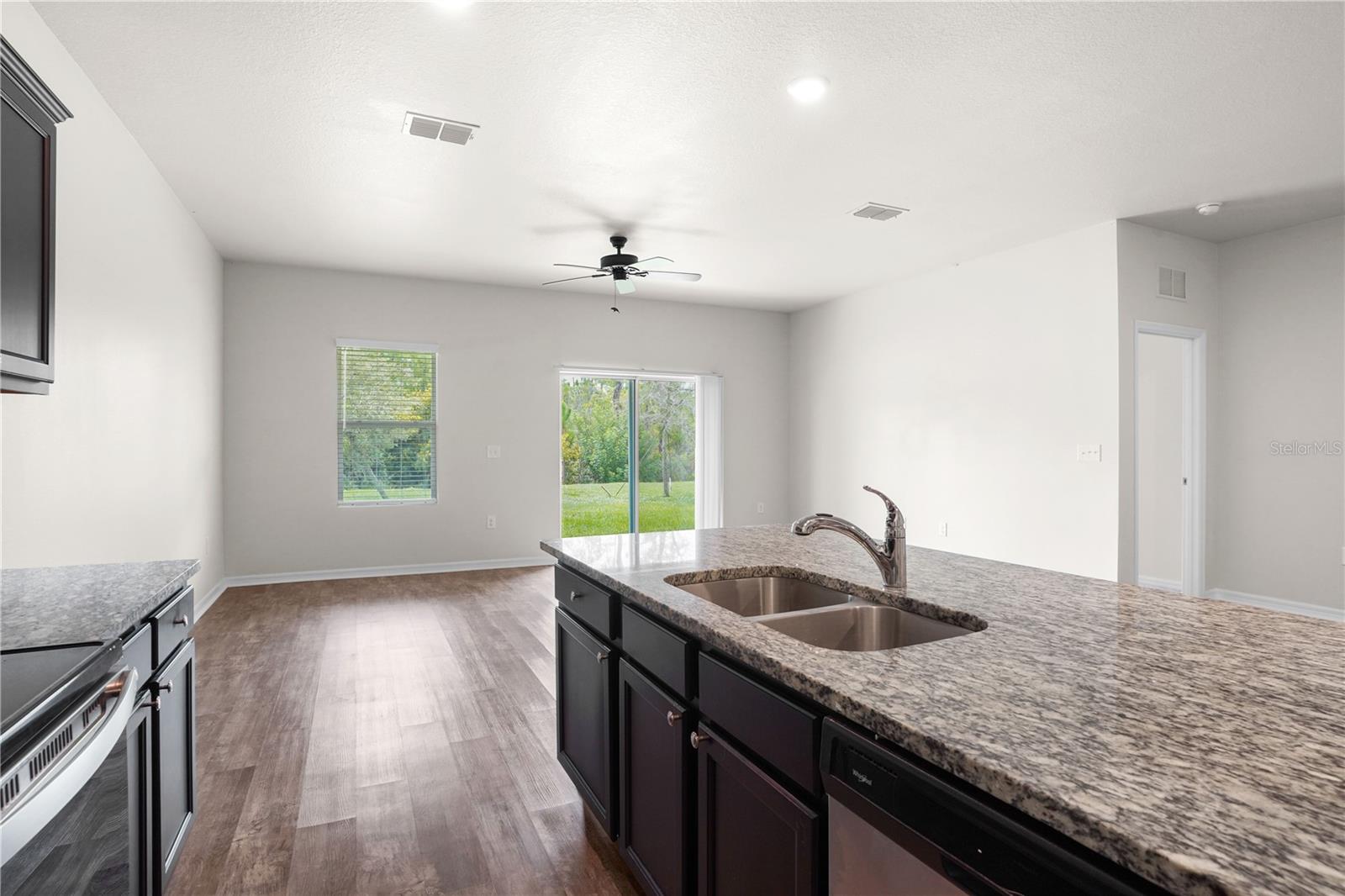 3004 Neverland Dr Property Photo 12