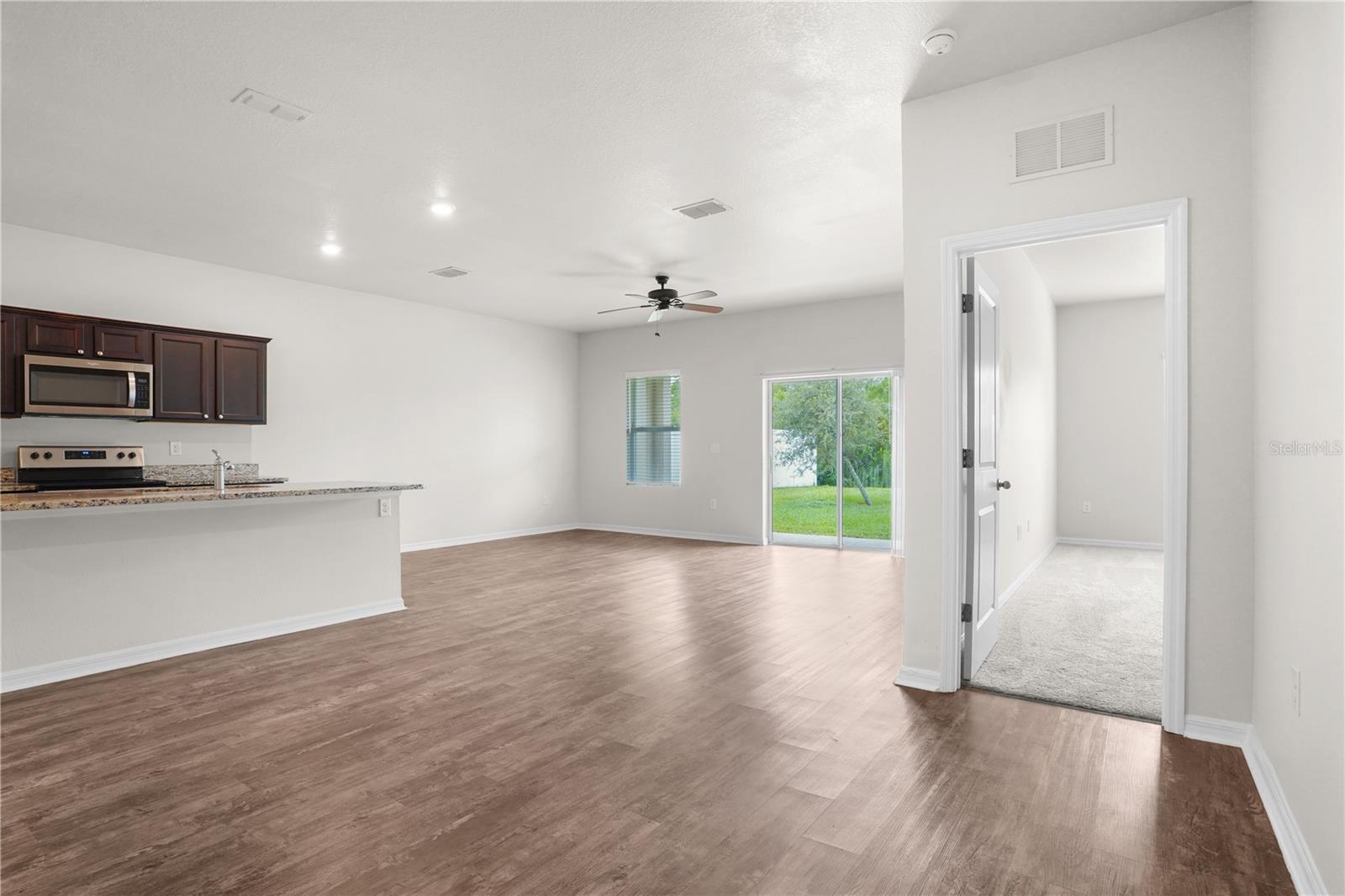 3004 Neverland Dr Property Photo 14