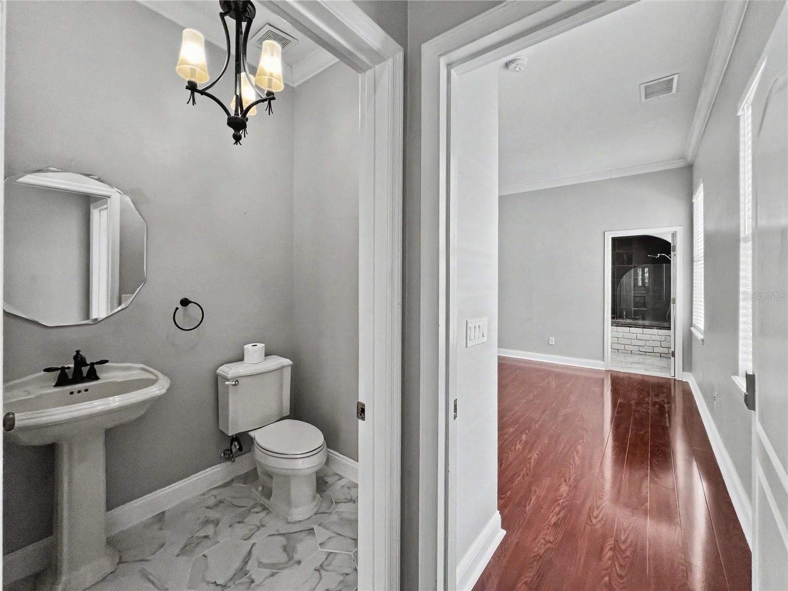 205 N Village St Property Photo 22