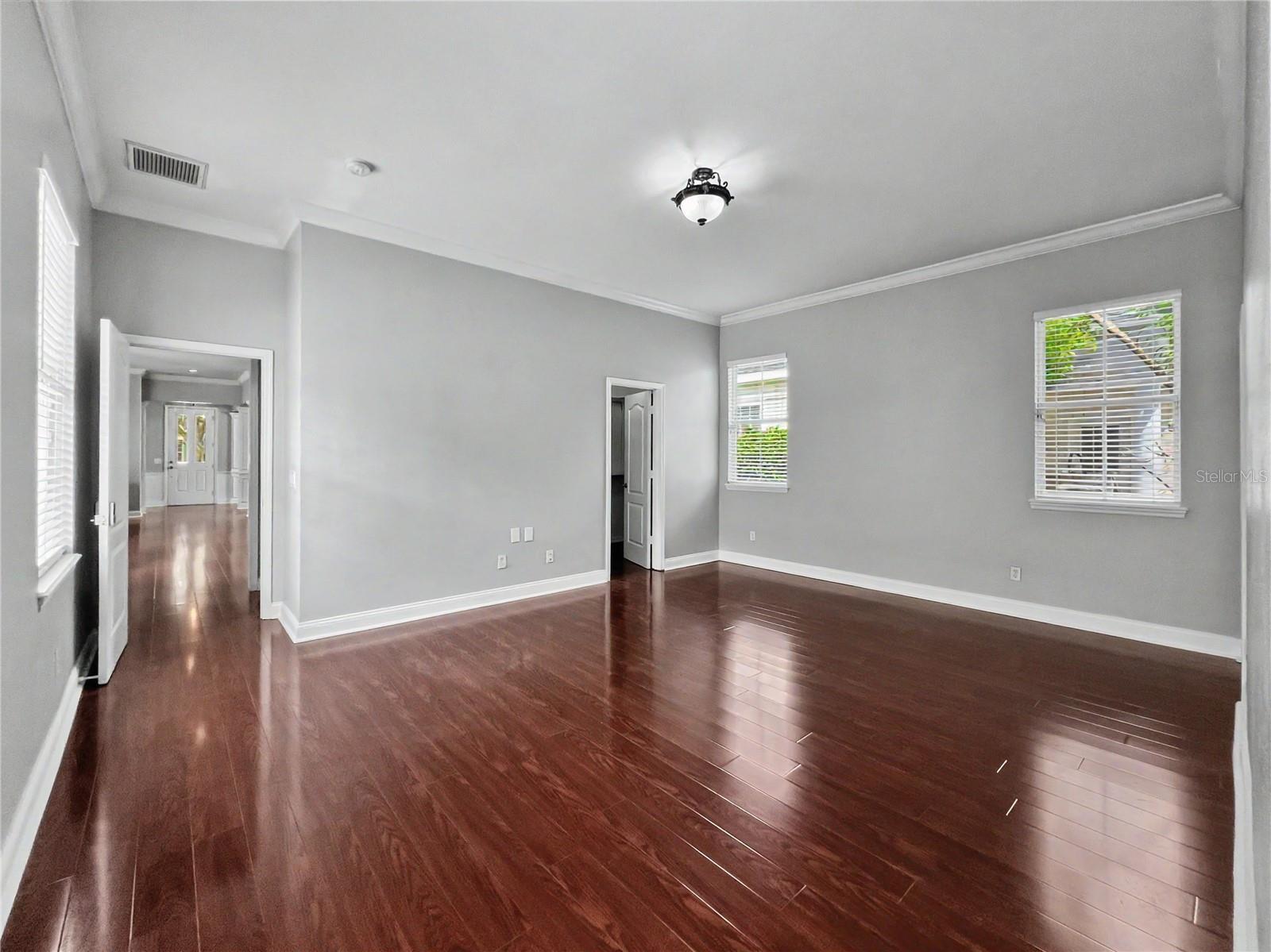 205 N Village St Property Photo 23