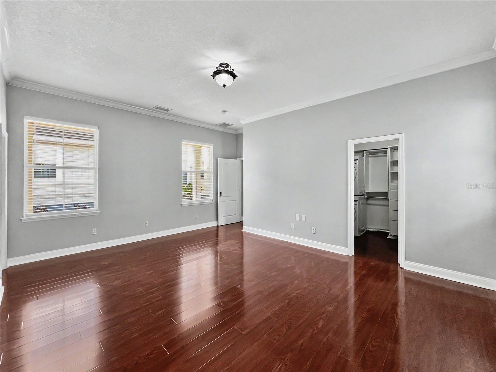 205 N Village St Property Photo 24
