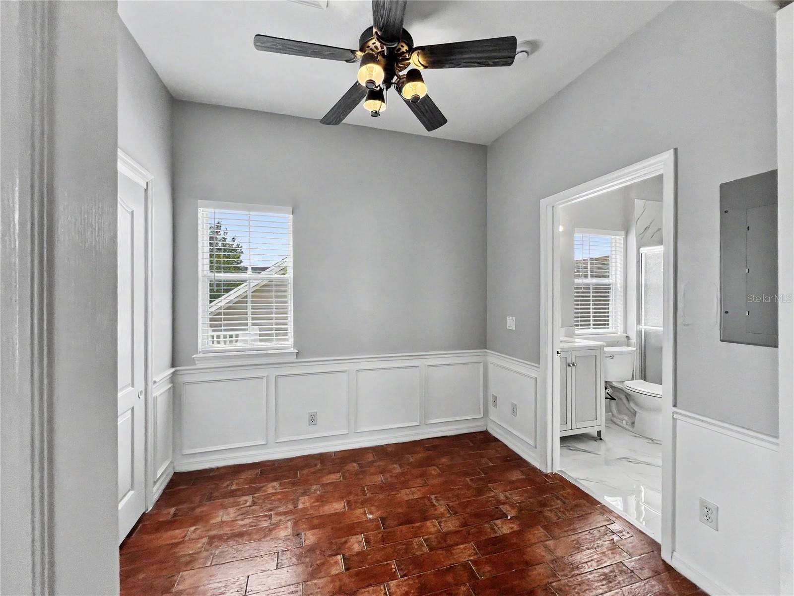 205 N Village St Property Photo 57